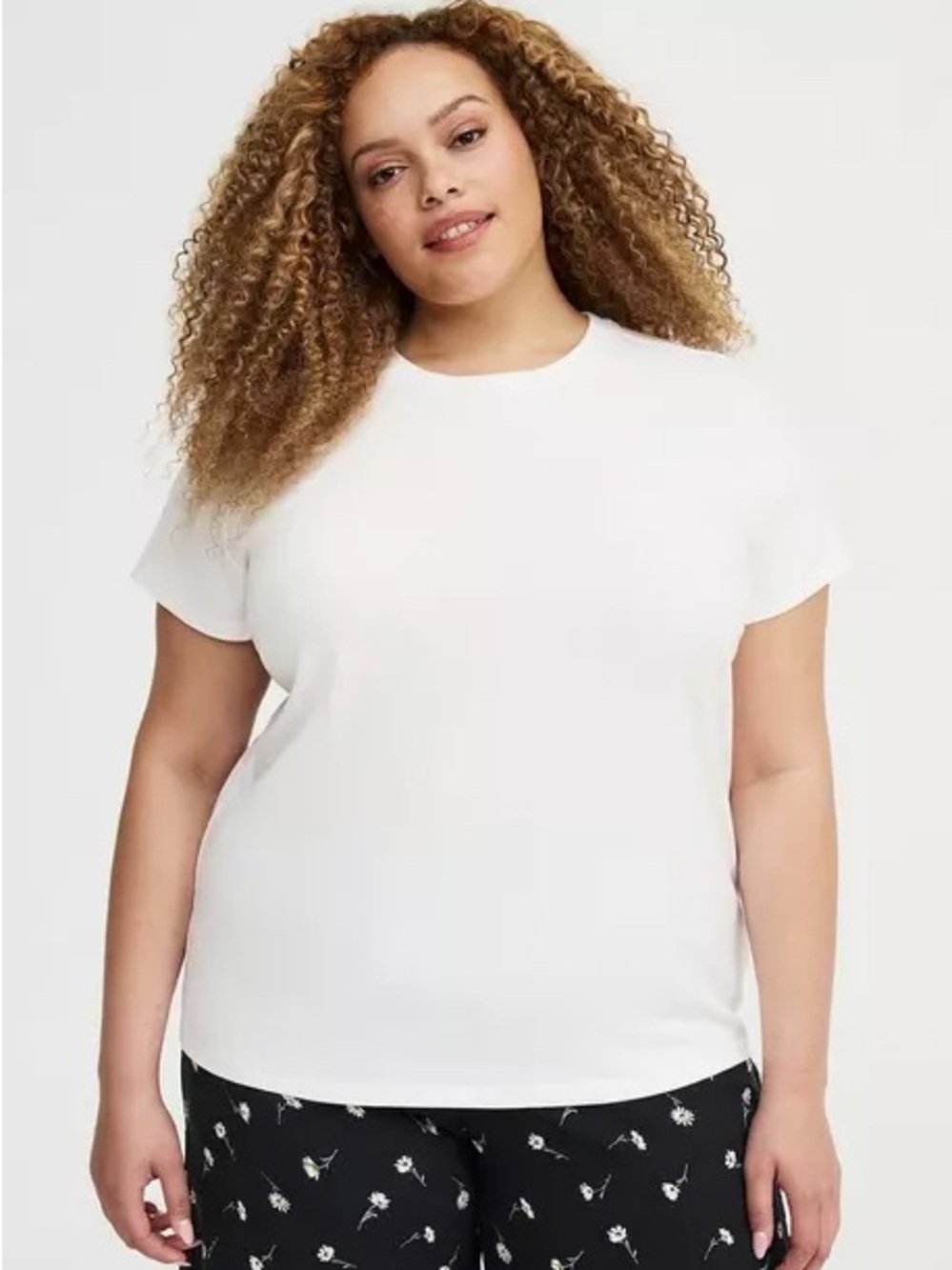 Torrid White Crew Neck Short Sleeve Tee Plus Size 2